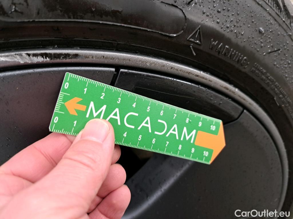  Tesla  Model 3 TESLA  / 2018 / 4P / Berline Grande Autonomie Dual Motor AWD #2