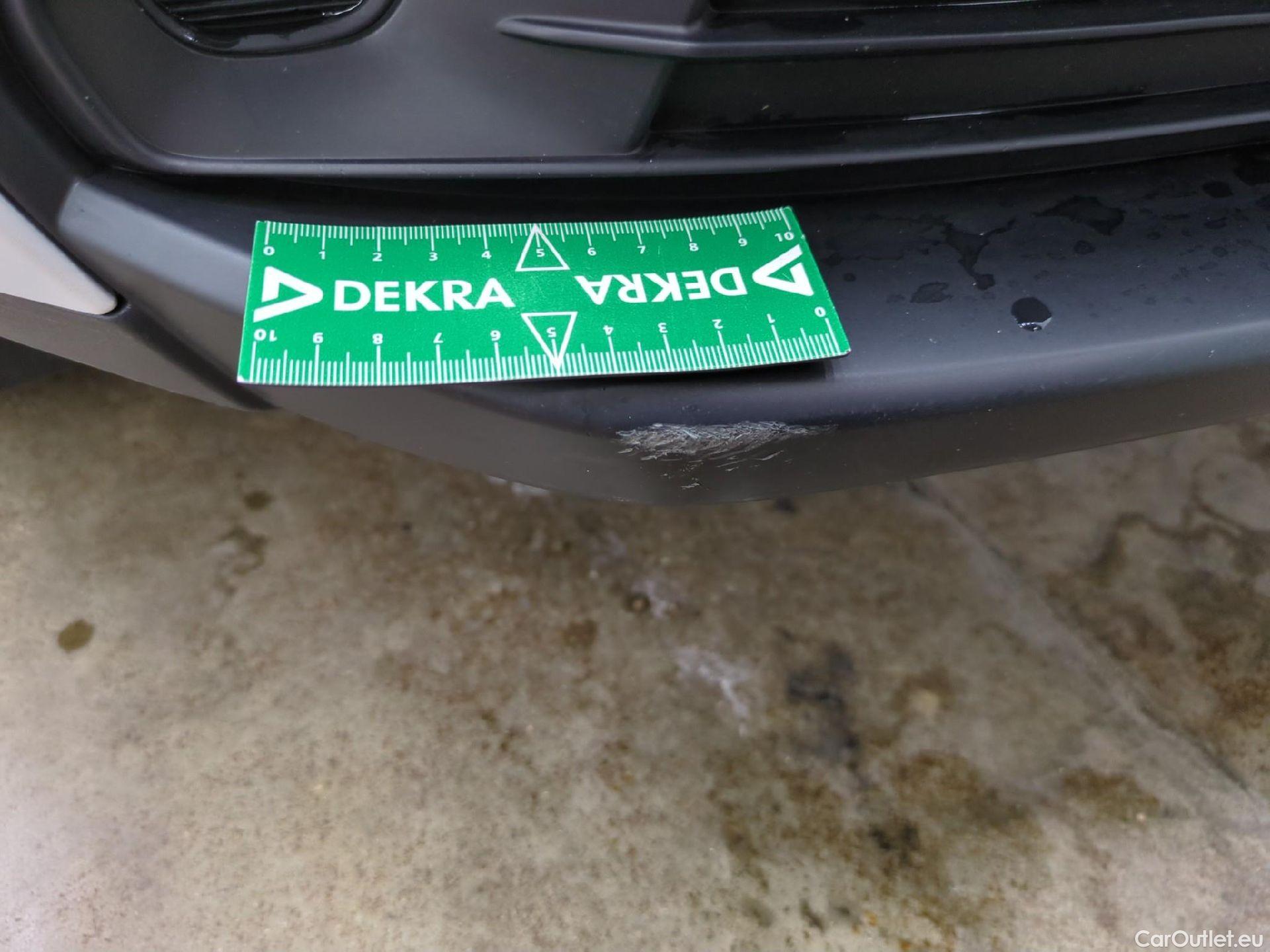  Toyota  Yaris Cross TOYOTA  Hybride / 2021 / 5P / SUV 1.5 HYBRID 116H DYNAMIC AUTO #30