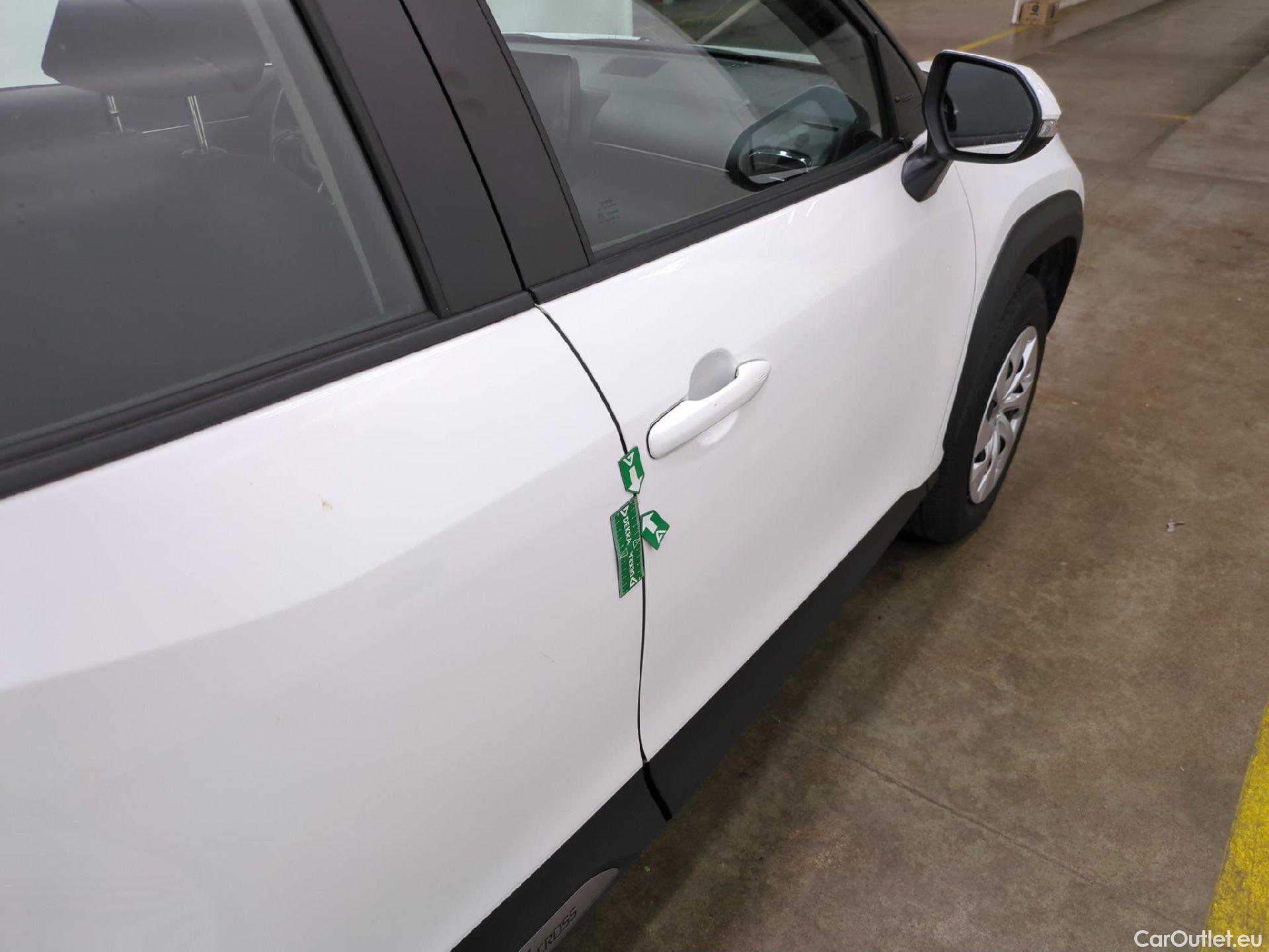  Toyota  Yaris Cross TOYOTA  Hybride / 2021 / 5P / SUV 1.5 HYBRID 116H DYNAMIC AUTO #25