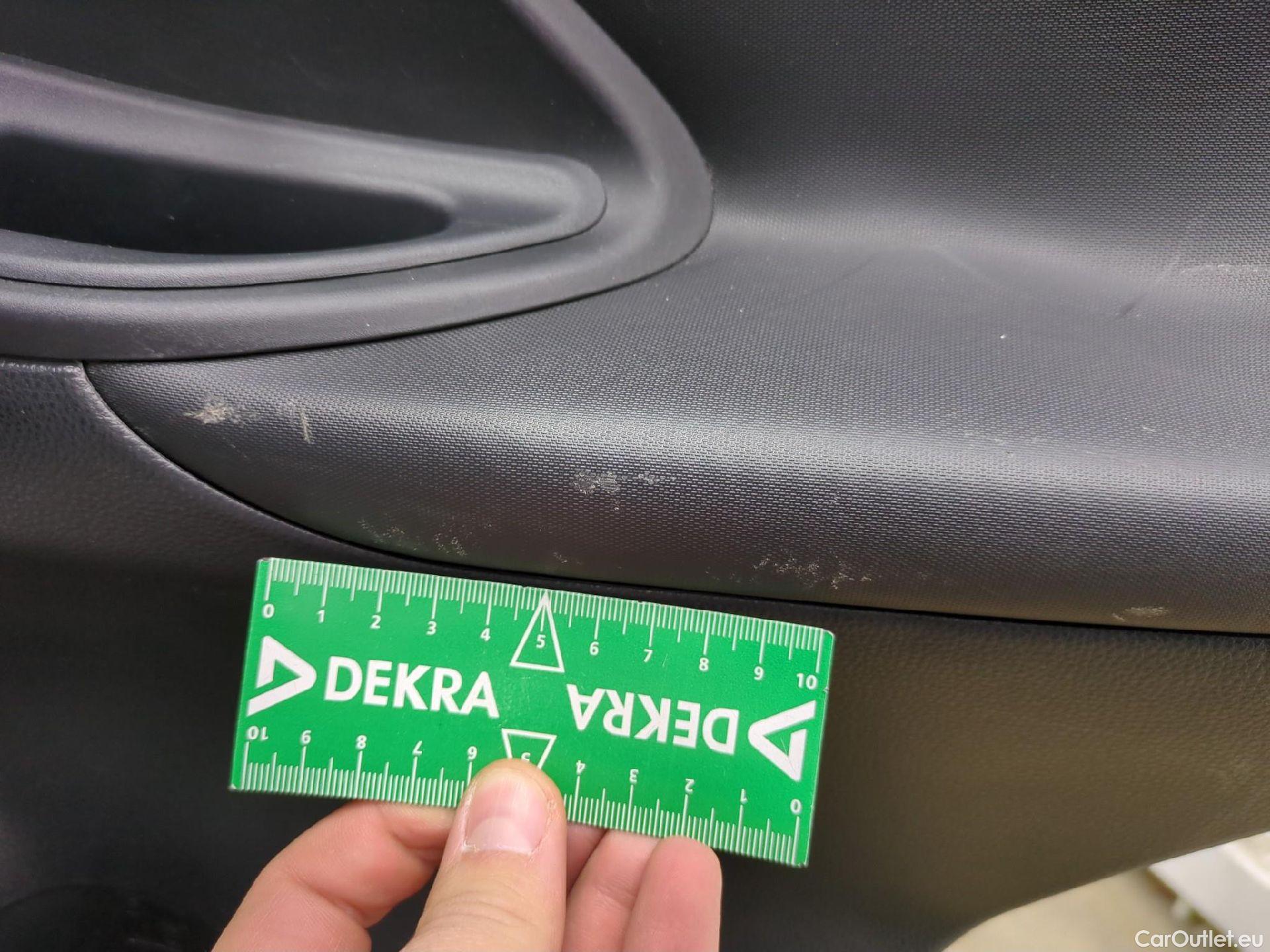  Toyota  Yaris Cross TOYOTA  Hybride / 2021 / 5P / SUV 1.5 HYBRID 116H DYNAMIC AUTO #19