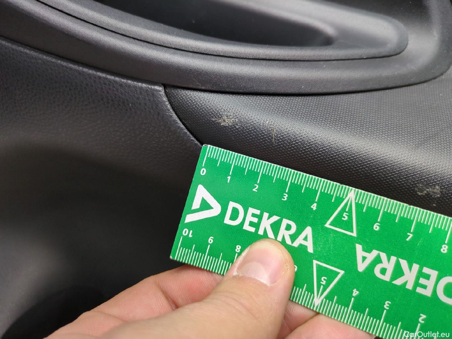  Toyota  Yaris Cross TOYOTA  Hybride / 2021 / 5P / SUV 1.5 HYBRID 116H DYNAMIC AUTO #21