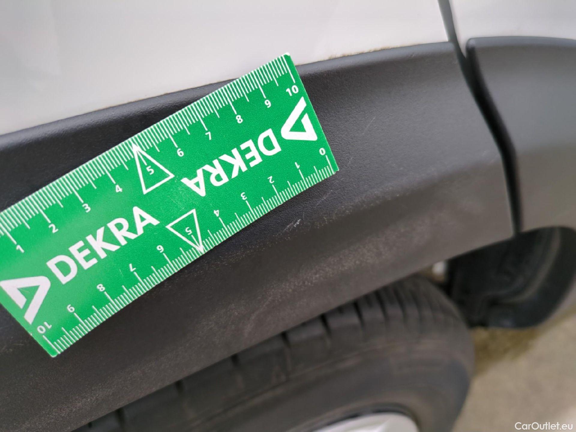  Toyota  Yaris Cross TOYOTA  Hybride / 2021 / 5P / SUV 1.5 HYBRID 116H DYNAMIC AUTO #15