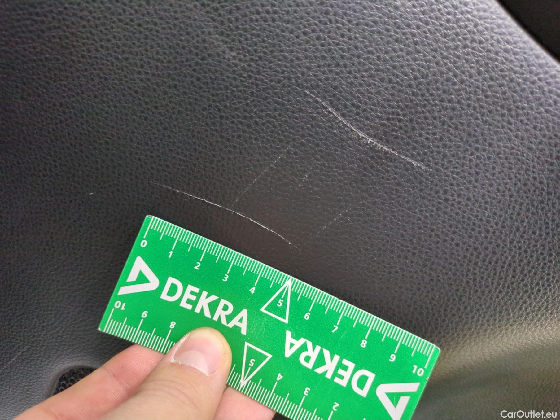  Toyota  Yaris Cross TOYOTA  Hybride / 2021 / 5P / SUV 1.5 HYBRID 116H DYNAMIC AUTO #23