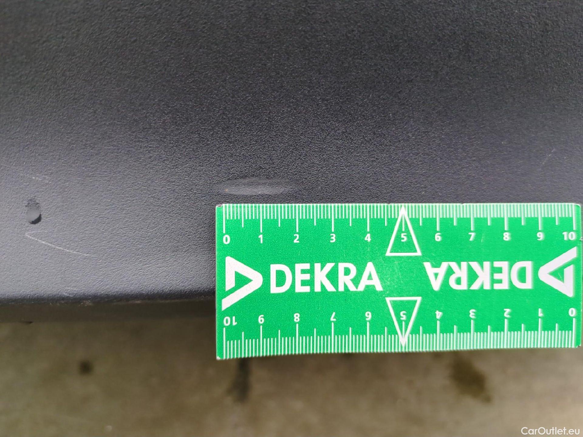  Toyota  Yaris Cross TOYOTA  Hybride / 2021 / 5P / SUV 1.5 HYBRID 116H DYNAMIC AUTO #38