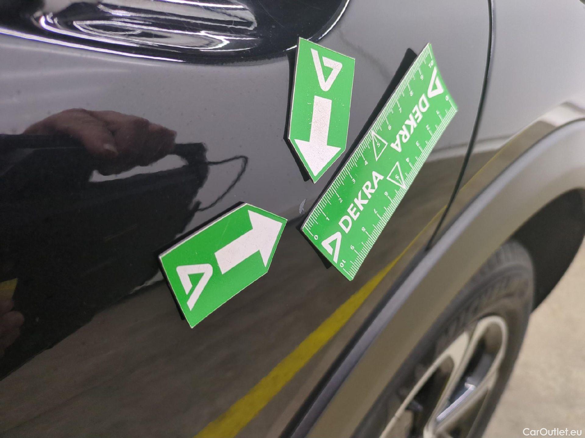  KIA  XCeed KIA  / 2019 / 5P / Crossover 1.6 GDI ISG ISG PHEV ACTIVE BUS DCT6 #10