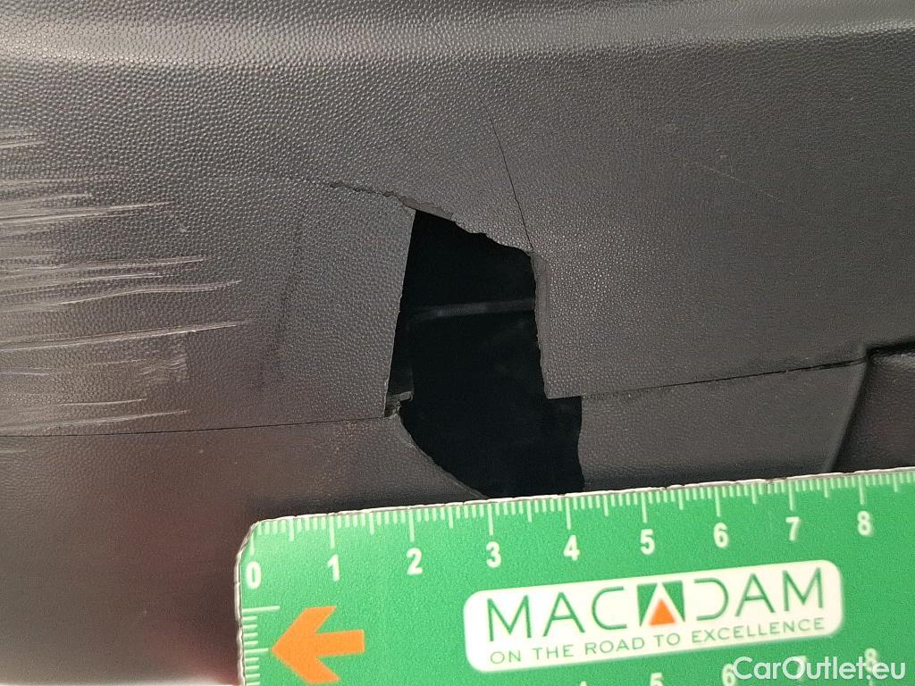  Renault  Trafic RENAULT  / 2019 / 4P / Fourgon tole CA GCF L2H1 1200 dCi 95 #28