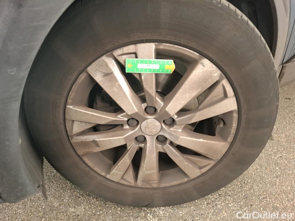  Peugeot  5008  Active Business 1.5 HDi 130CV BVA8 E6d #70