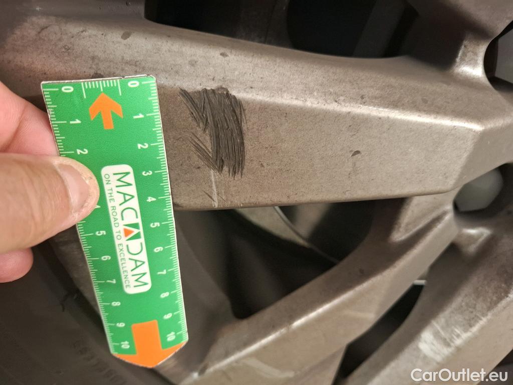  Peugeot  5008  Active Business 1.5 HDi 130CV BVA8 E6d #72