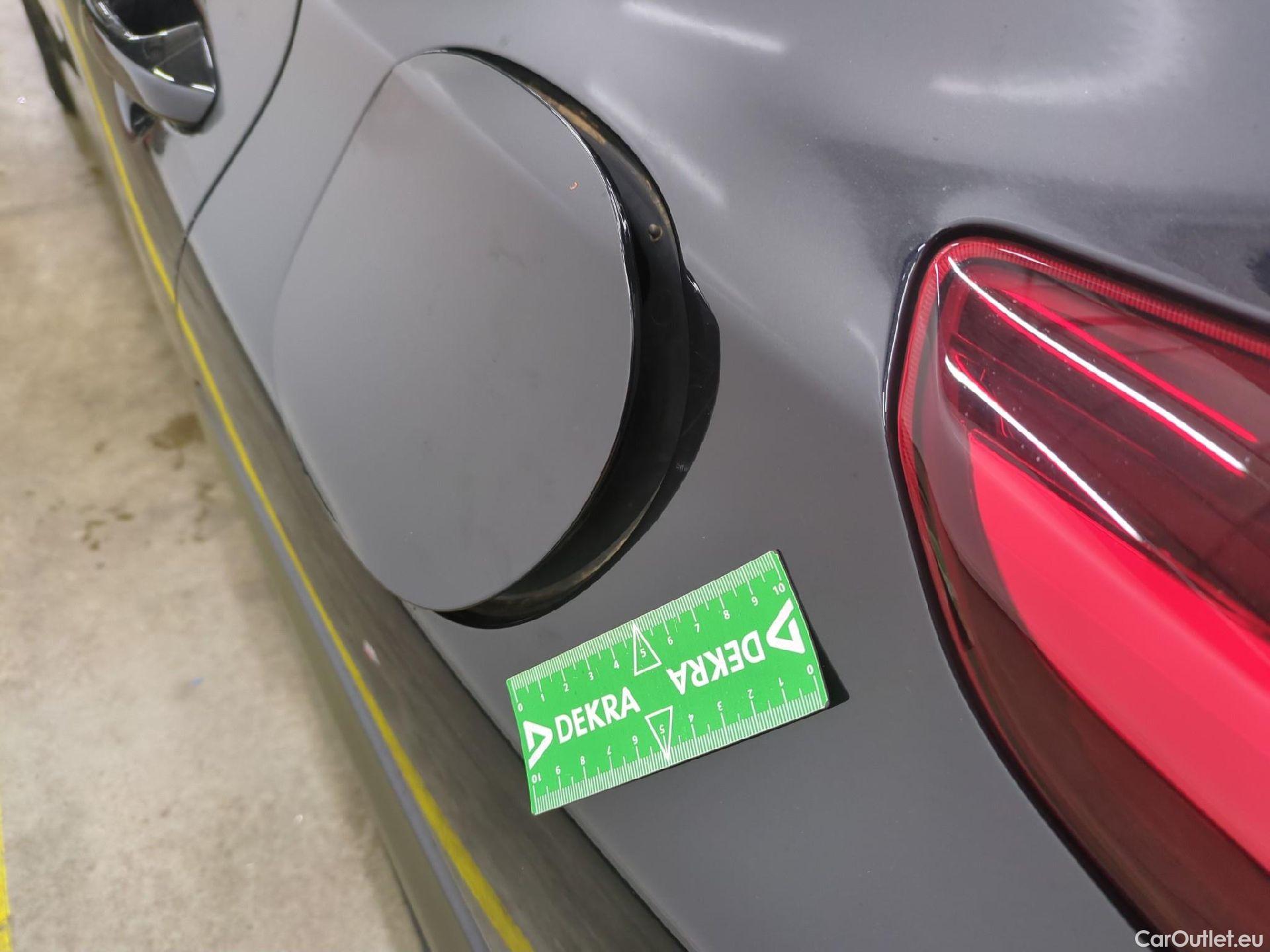  KIA  XCeed KIA  / 2019 / 5P / Crossover 1.6 GDI ISG ISG PHEV ACTIVE BUS DCT6 #12