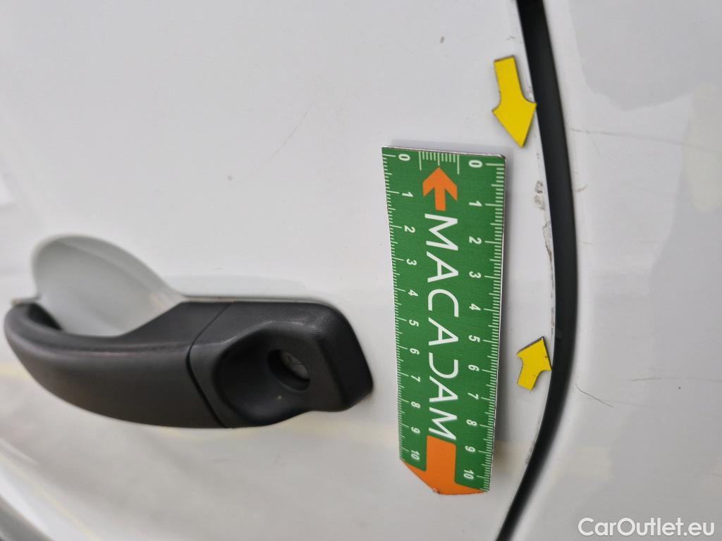  Renault  Trafic  Furgon Grand Confort L1H1 1200 1.6 dCi 125CV BVM6 E6 #67