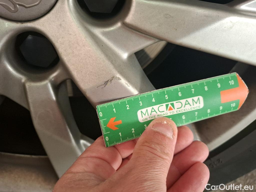  Peugeot  5008  Active Business 1.5 HDi 130CV BVA8 E6d #63