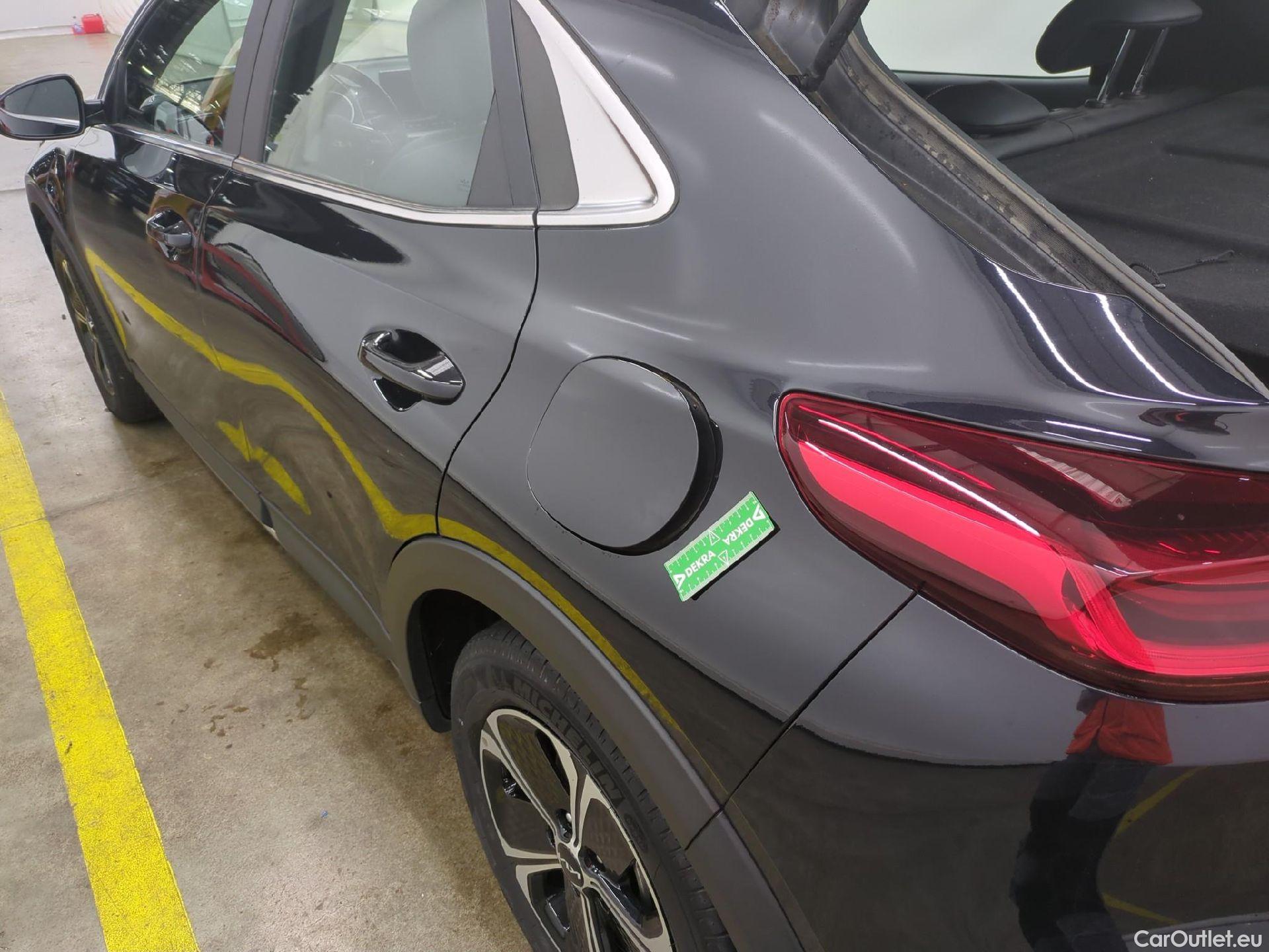  KIA  XCeed KIA  / 2019 / 5P / Crossover 1.6 GDI ISG ISG PHEV ACTIVE BUS DCT6 #11