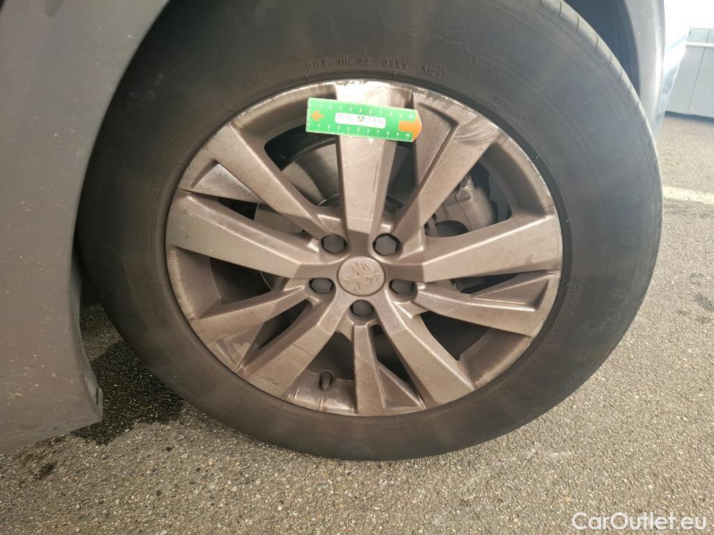  Peugeot  5008  Active Business 1.5 HDi 130CV BVA8 E6d #53