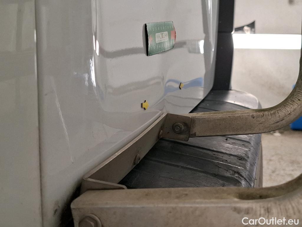  Renault  Trafic RENAULT  / 2019 / 4P / Fourgon tole CA GCF L2H1 1200 dCi 95 #10