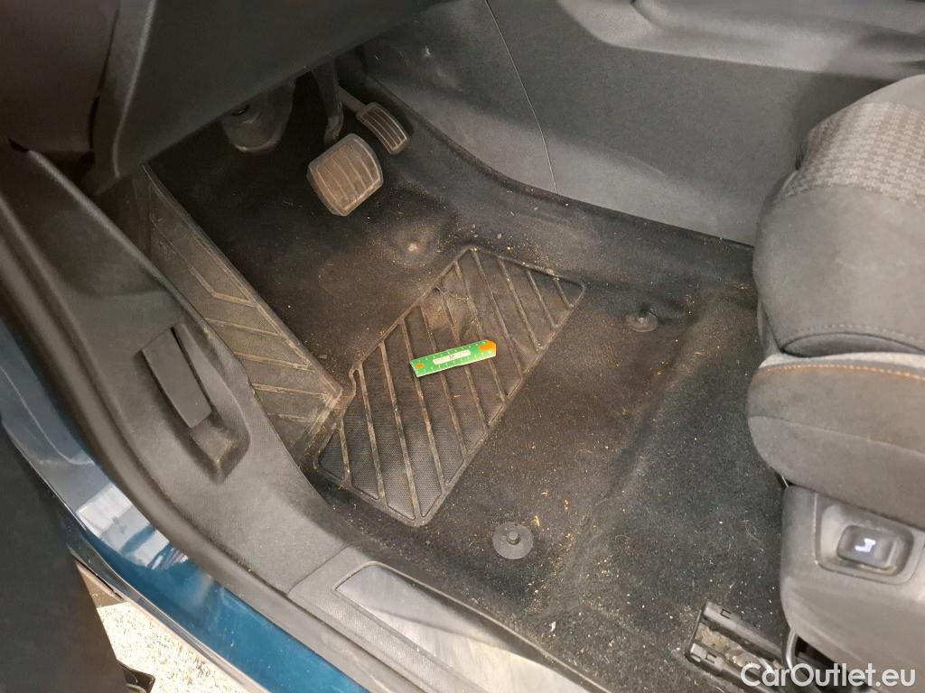  Peugeot  5008  Active Business 1.5 HDi 130CV BVA8 E6d #1