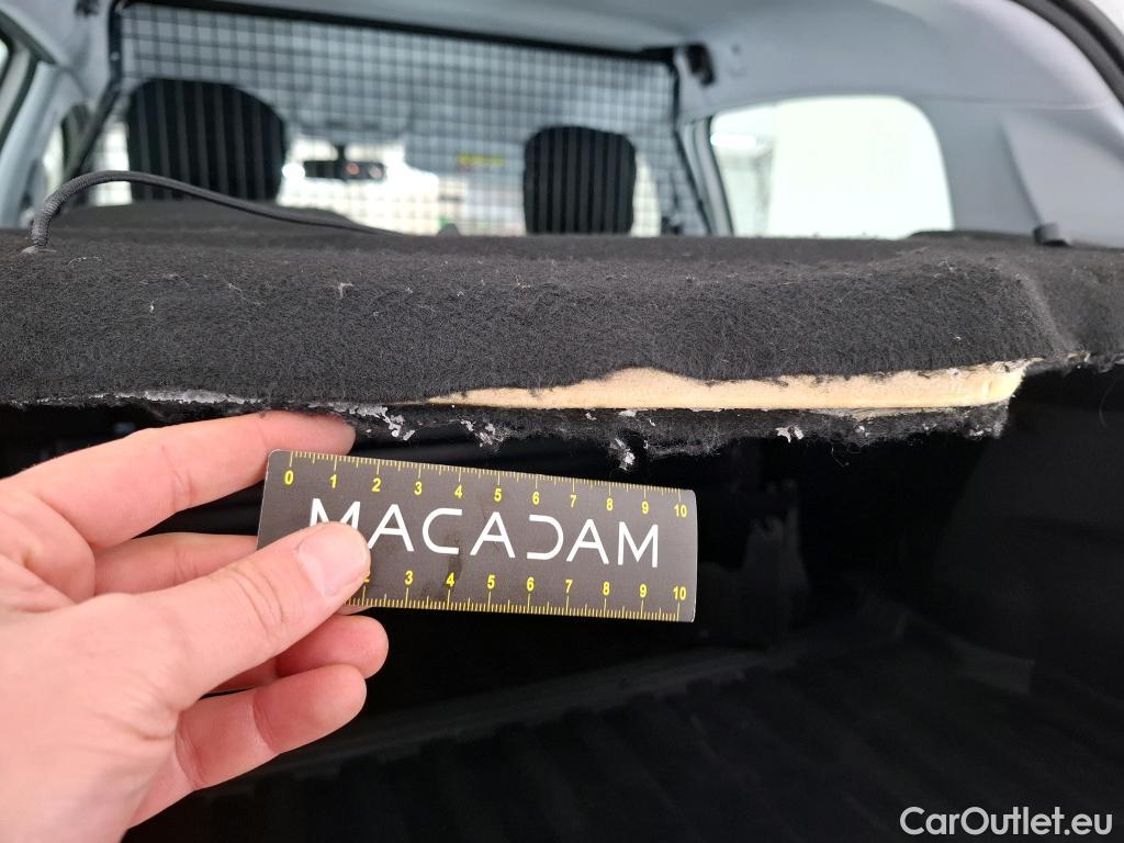  Peugeot  208  Affaire Premium 1.5 HDi 100CV BVM5 E6dT #33