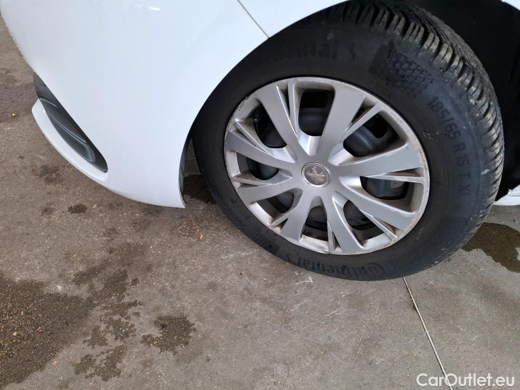  Peugeot  208  Affaire Premium 1.5 HDi 100CV BVM5 E6dT #46