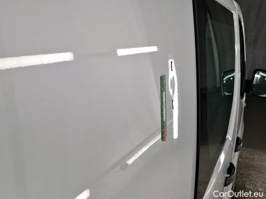  Renault  Trafic RENAULT  / 2019 / 4P / Fourgon tole CA GCF L2H1 1200 dCi 95 #22