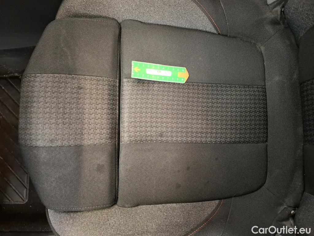  Peugeot  5008  Active Business 1.5 HDi 130CV BVA8 E6d #82