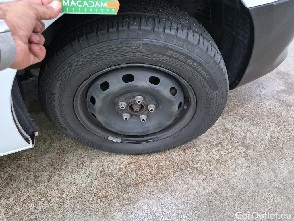  Renault  Trafic  Furgon Grand Confort L1H1 1200 1.6 dCi 125CV BVM6 E6 #27