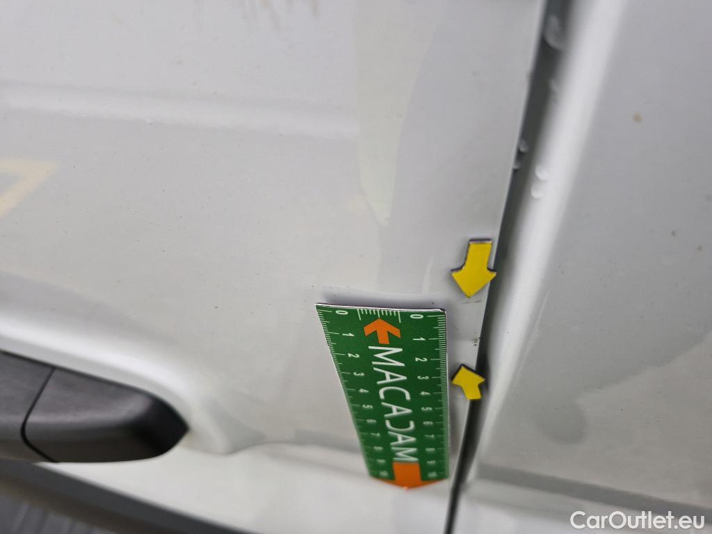  Renault  Trafic  Furgon Grand Confort L1H1 1200 1.6 dCi 125CV BVM6 E6 #61