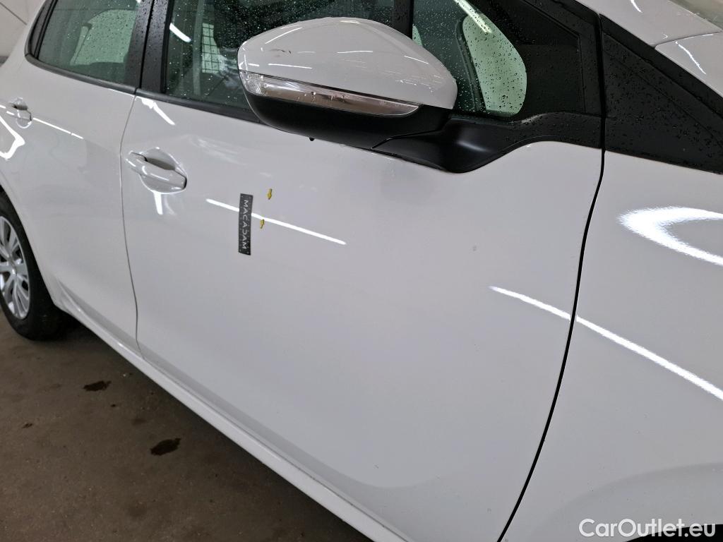  Peugeot  208  Affaire Premium 1.5 HDi 100CV BVM5 E6dT #44