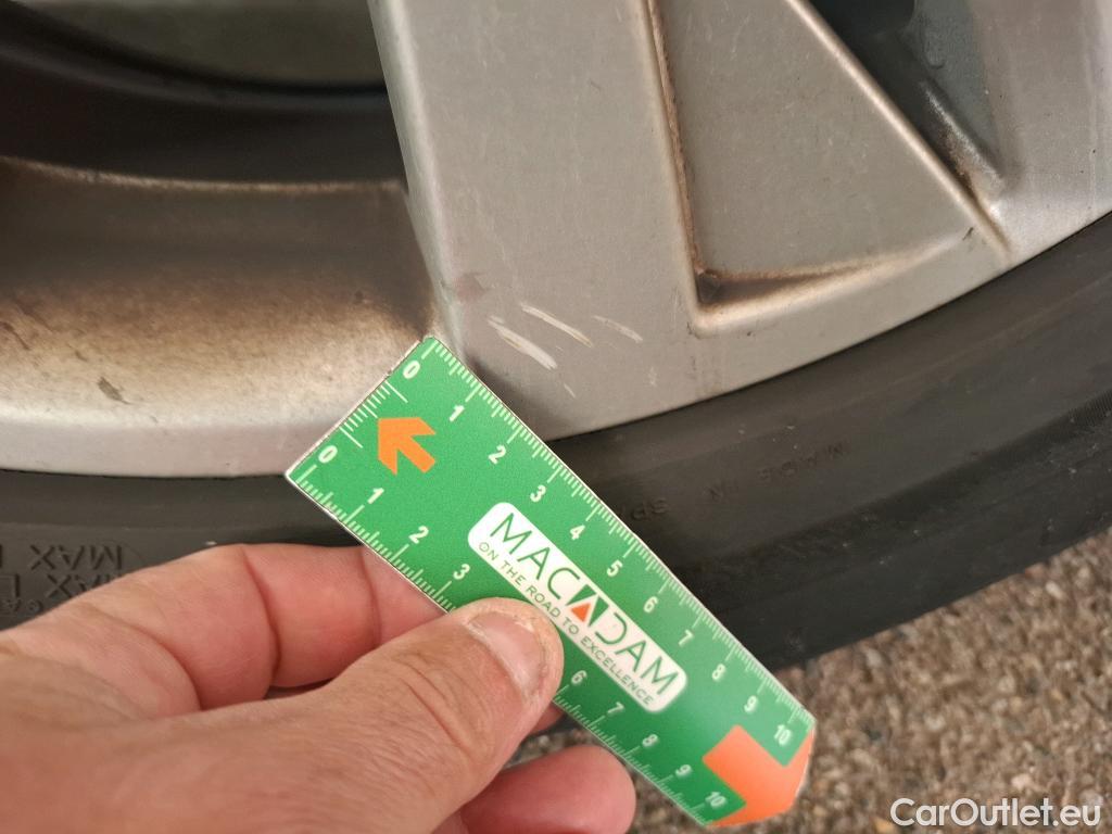  Peugeot  5008  Active Business 1.5 HDi 130CV BVA8 E6d #69