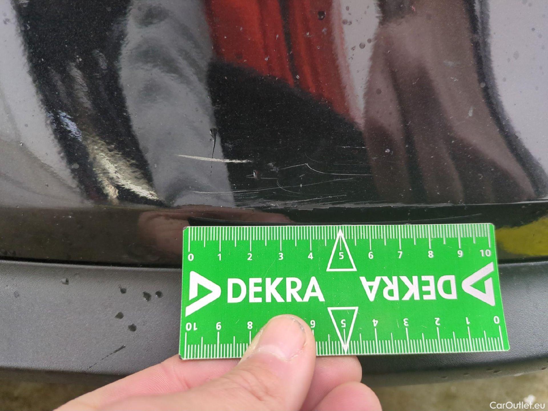  KIA  XCeed KIA  / 2019 / 5P / Crossover 1.6 GDI ISG ISG PHEV ACTIVE BUS DCT6 #7