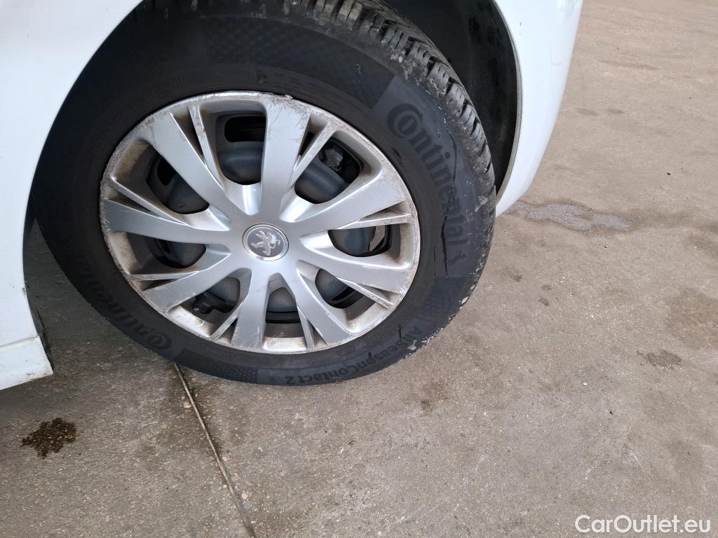  Peugeot  208  Affaire Premium 1.5 HDi 100CV BVM5 E6dT #49