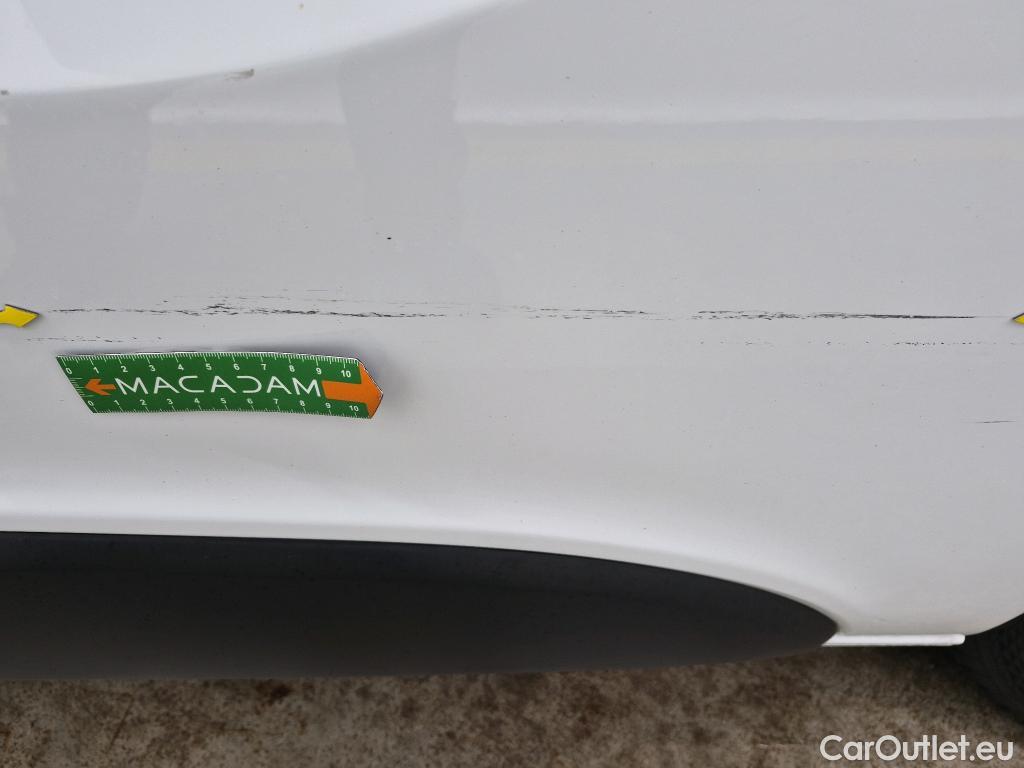  Renault  Trafic  Furgon Grand Confort L1H1 1200 1.6 dCi 125CV BVM6 E6 #45