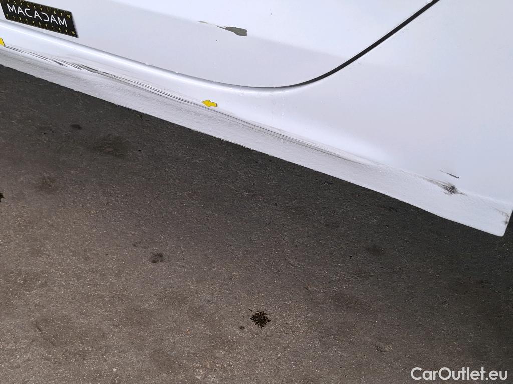  Peugeot  208  Affaire Premium 1.5 HDi 100CV BVM5 E6dT #15