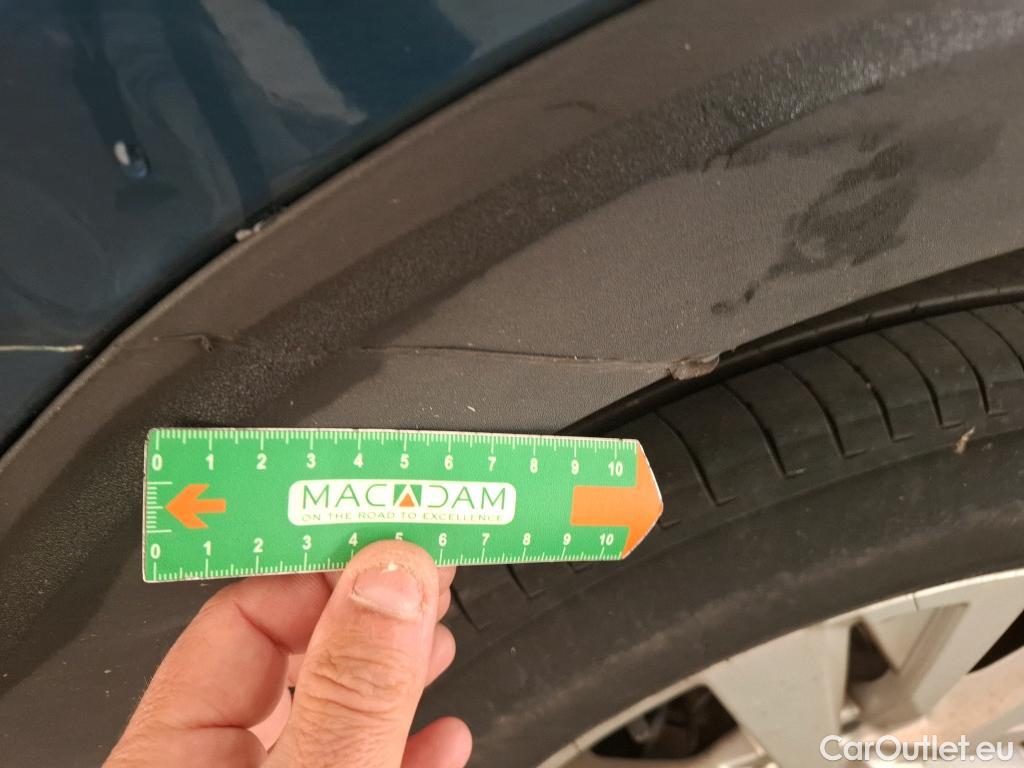  Peugeot  5008  Active Business 1.5 HDi 130CV BVA8 E6d #39