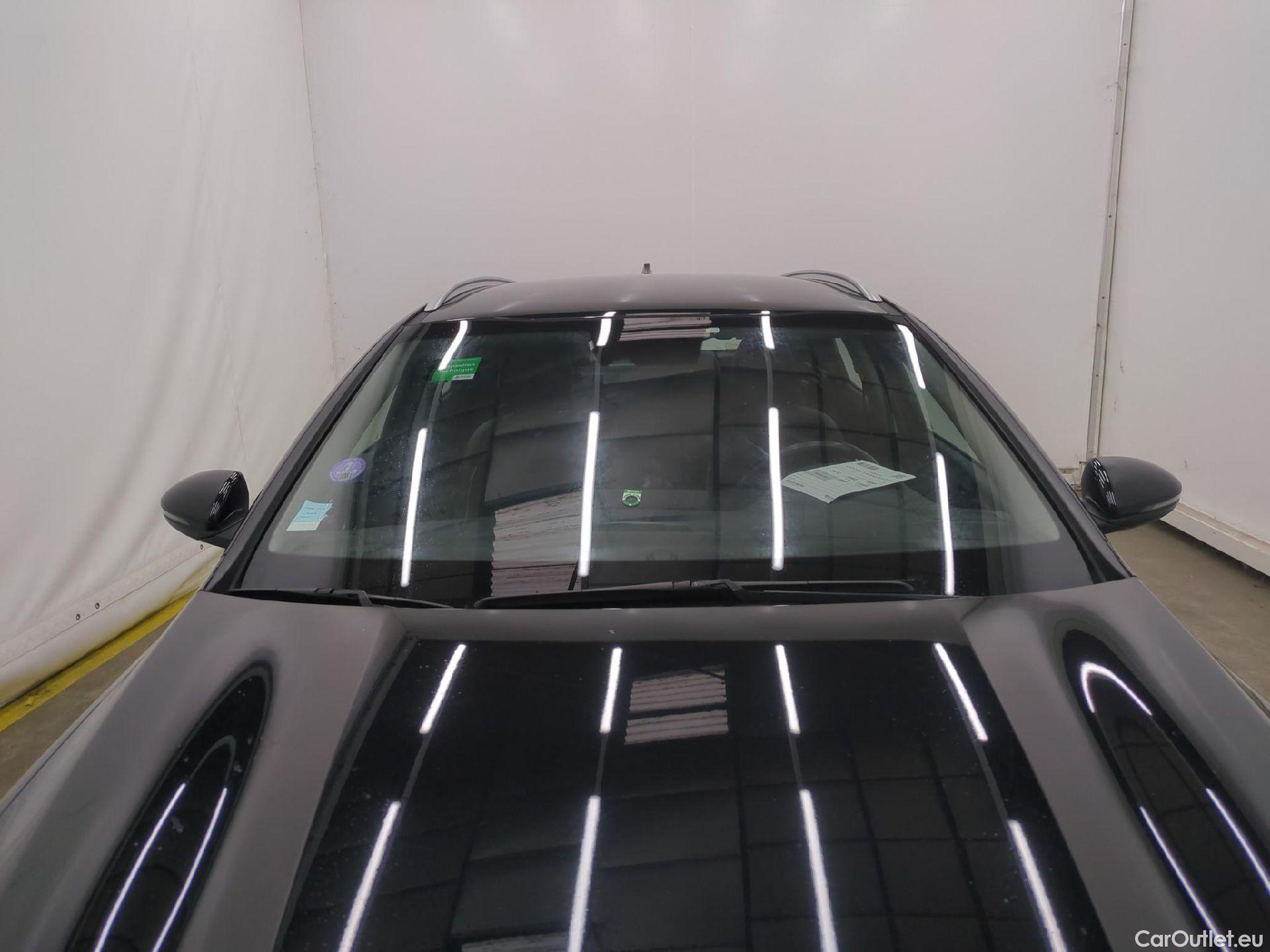  KIA  XCeed KIA  / 2019 / 5P / Crossover 1.6 GDI ISG ISG PHEV ACTIVE BUS DCT6 #20