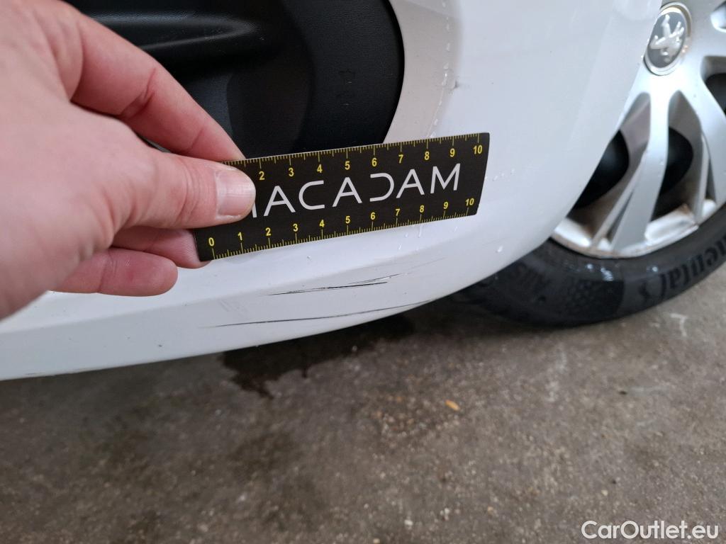  Peugeot  208  Affaire Premium 1.5 HDi 100CV BVM5 E6dT #23