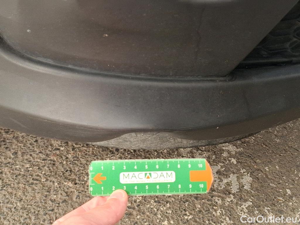  Renault  Trafic RENAULT  / 2019 / 4P / Fourgon tole CA GCF L2H1 1200 dCi 95 #4