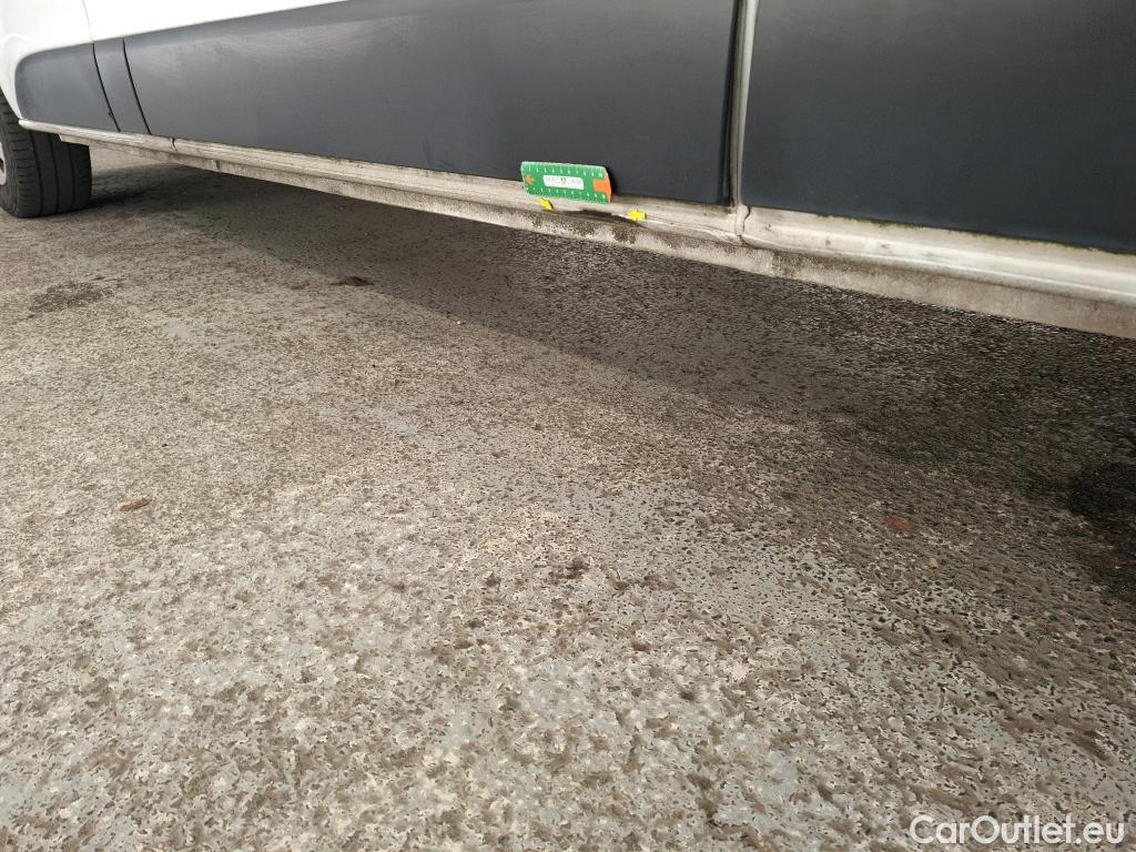  Renault  Trafic RENAULT  / 2019 / 4P / Fourgon tole CA GCF L2H1 1200 dCi 95 #11