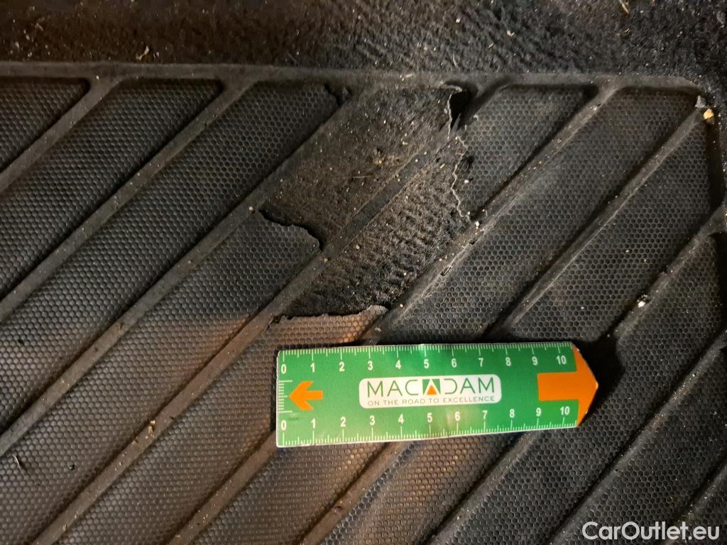  Peugeot  5008  Active Business 1.5 HDi 130CV BVA8 E6d #2