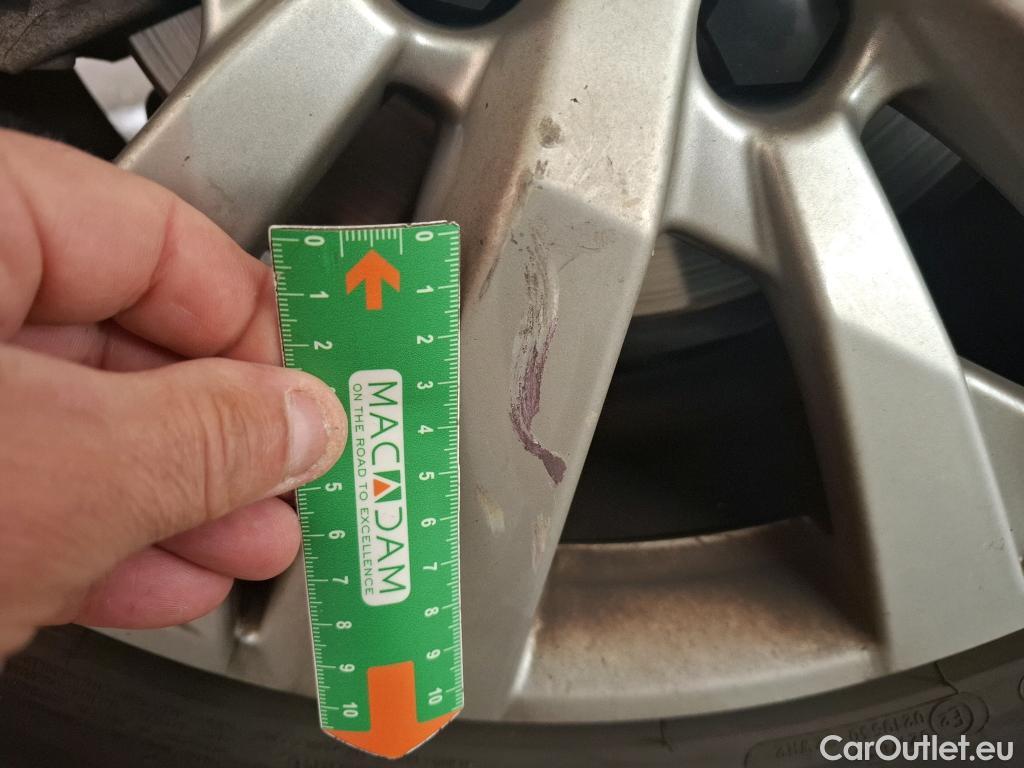  Peugeot  5008  Active Business 1.5 HDi 130CV BVA8 E6d #60