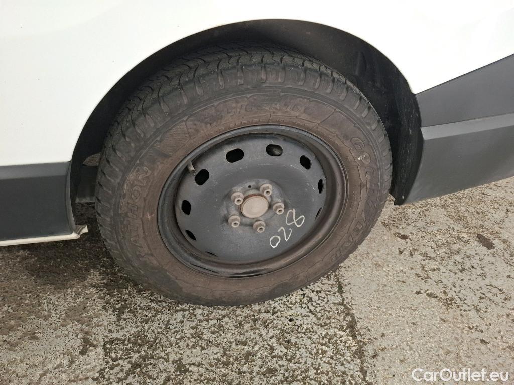  Renault  Trafic RENAULT  / 2019 / 4P / Fourgon tole CA GCF L2H1 1200 dCi 95 #35