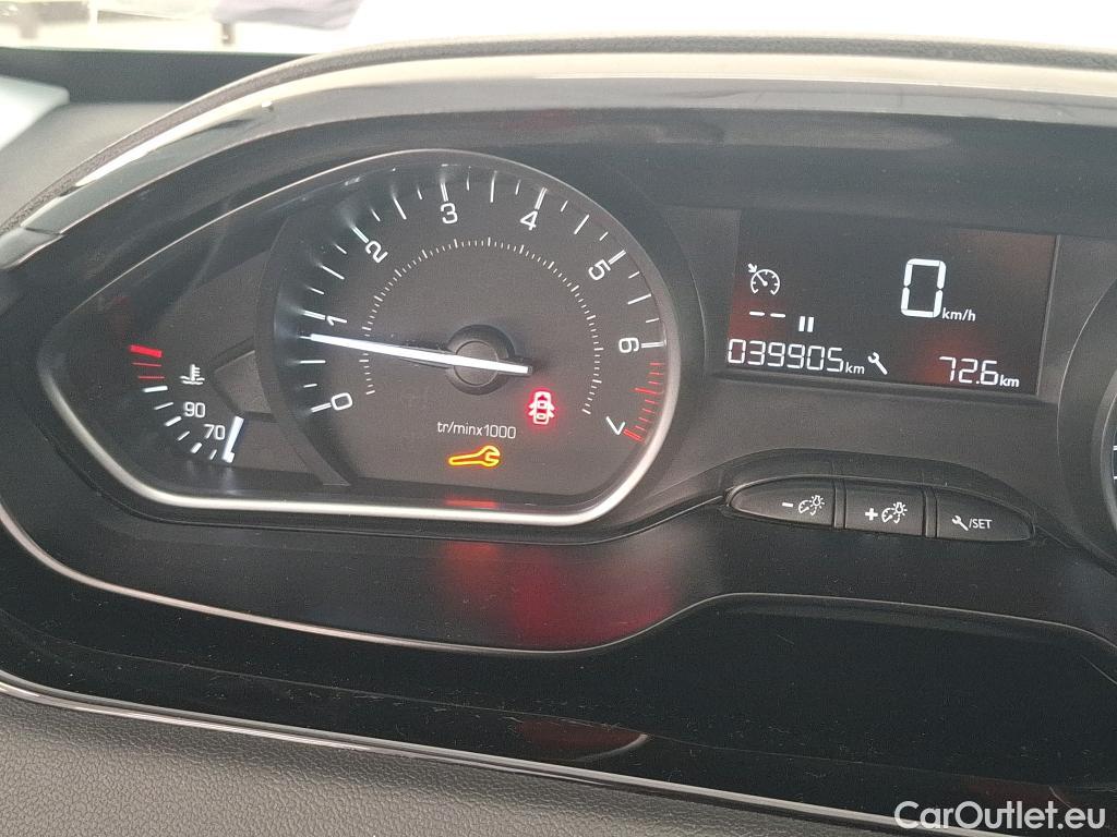  Peugeot  208  Active Business 1.2 80CV BVM5 E6dT #15