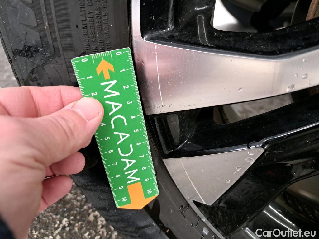  Peugeot  2008  Allure Pack 1.2 PureTech 100CV BVM6 E6d #21