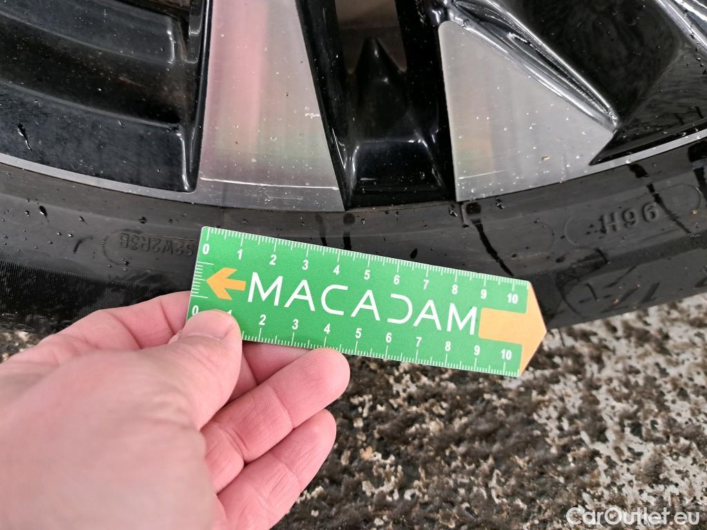  Peugeot  2008  Allure Pack 1.2 PureTech 100CV BVM6 E6d #26