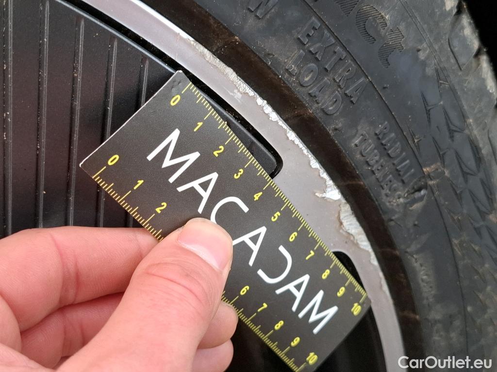  Peugeot  208  (e-) GT Pack 50kWh BVA #10