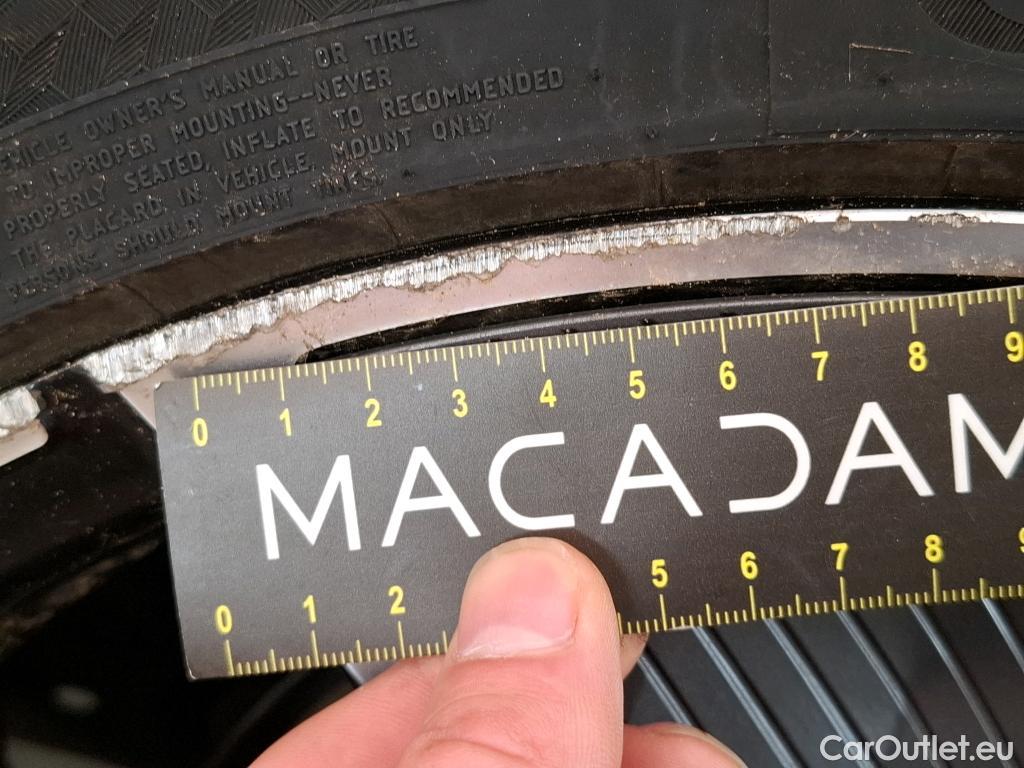  Peugeot  208  (e-) GT Pack 50kWh BVA #12