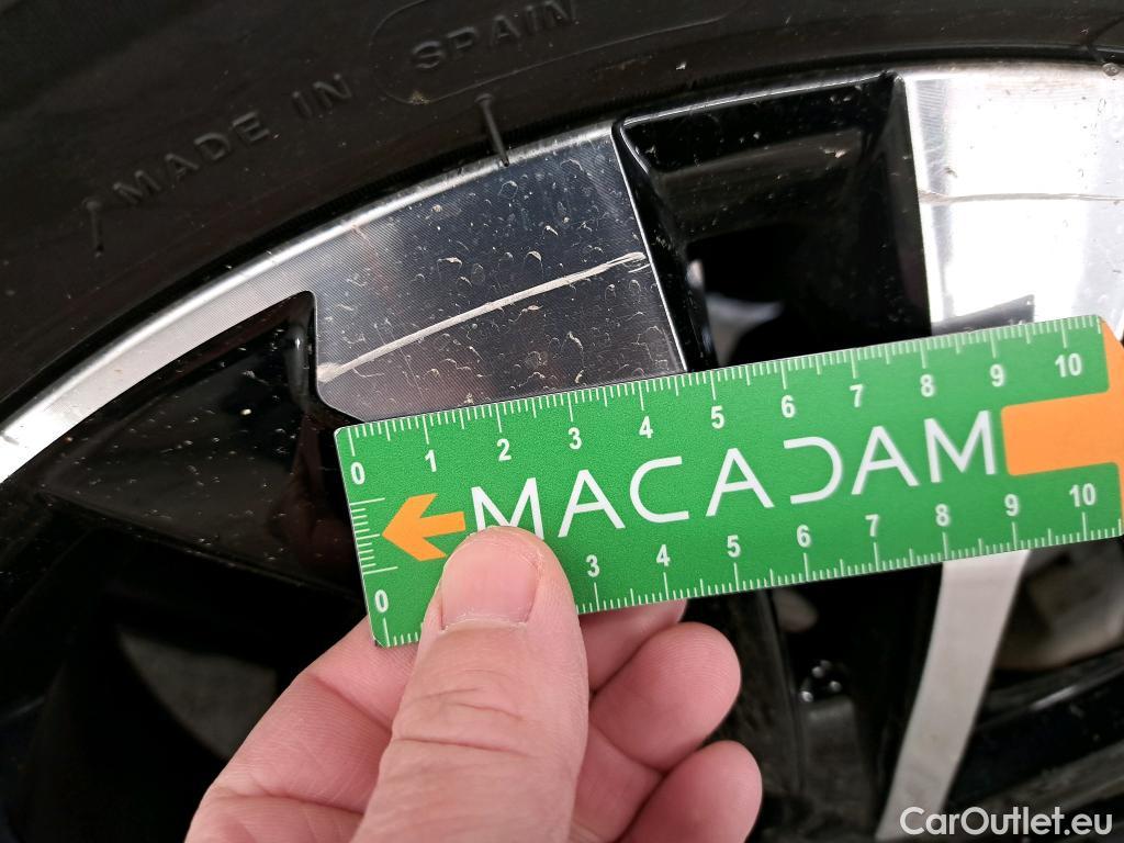  Peugeot  2008  Allure Pack 1.2 PureTech 100CV BVM6 E6d #13