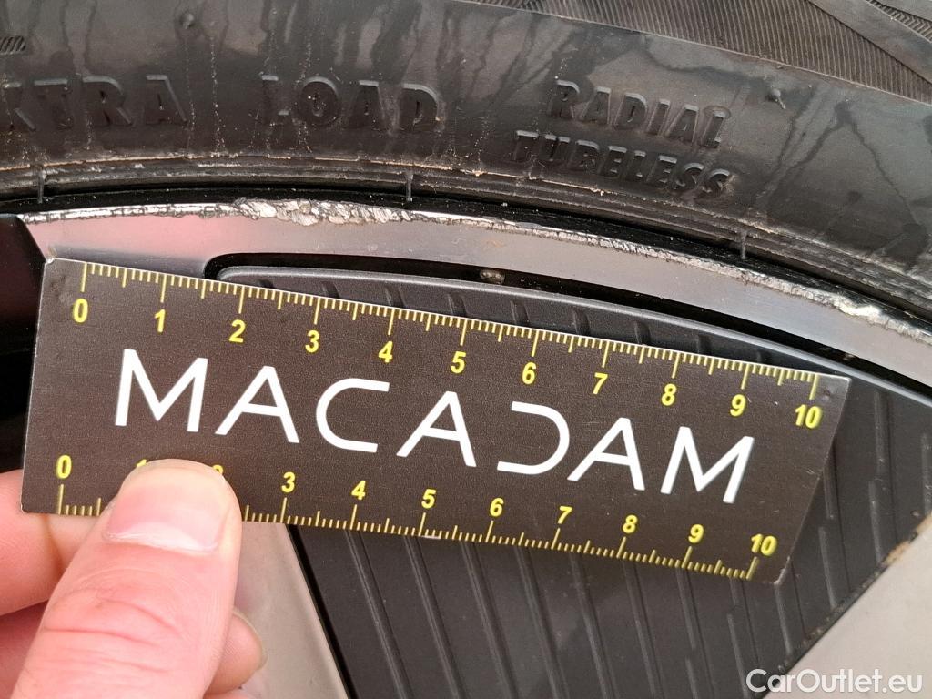  Peugeot  208  (e-) GT Pack 50kWh BVA #5