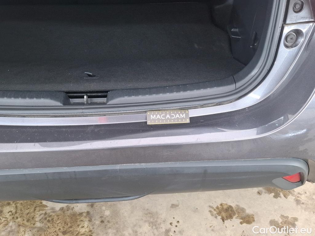  Toyota  Yaris TOYOTA  Hybride / 2019 / 5P / Berline Hybride 116h Design #10