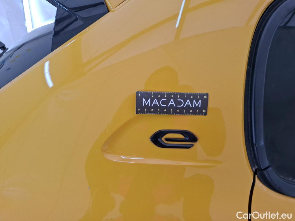  Peugeot  208  (e-) GT Pack 50kWh BVA #46