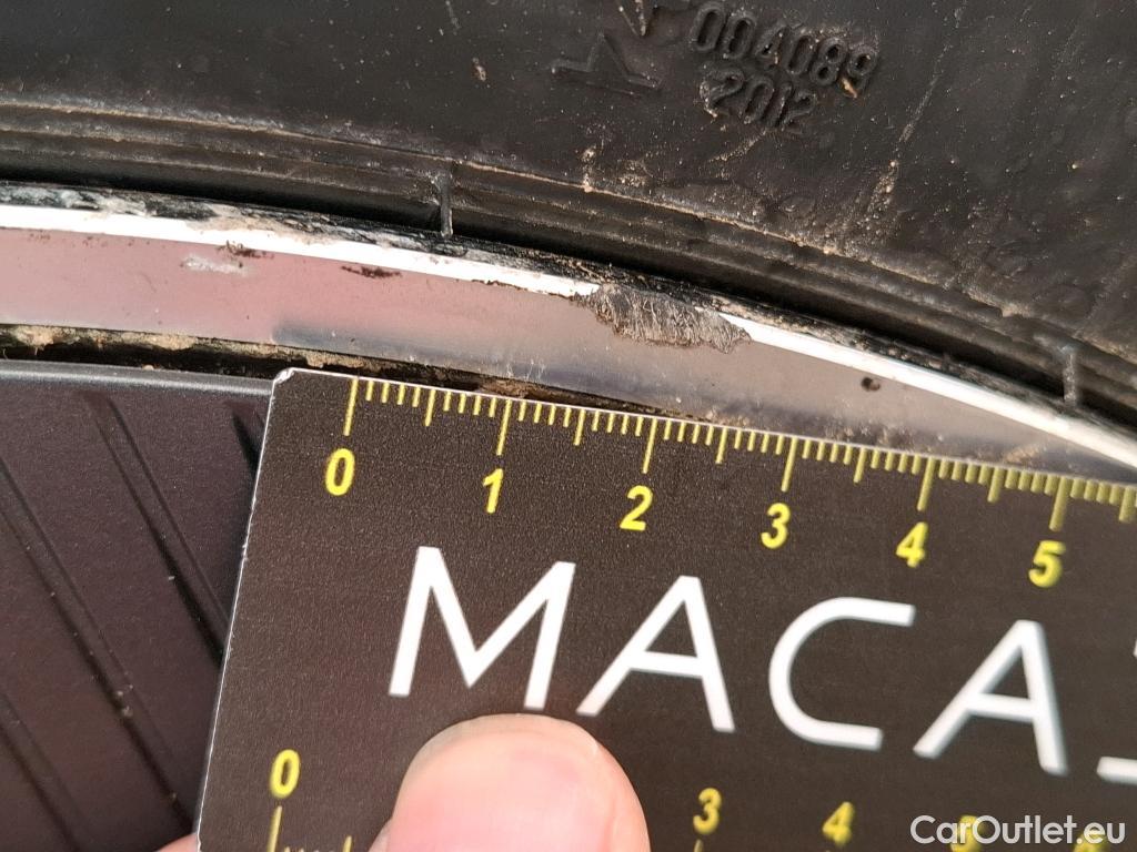  Peugeot  208  (e-) GT Pack 50kWh BVA #24