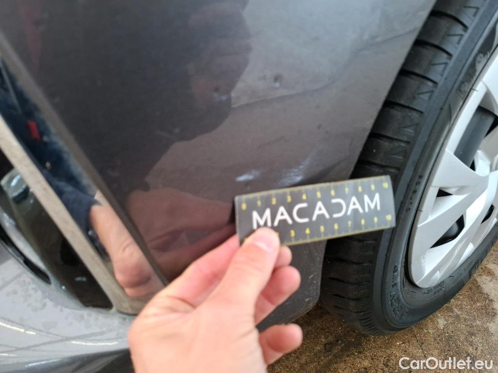  Toyota  Yaris TOYOTA  Hybride / 2017 / 5P / Berline 1.5 VVT-I HYBRID France Business #16